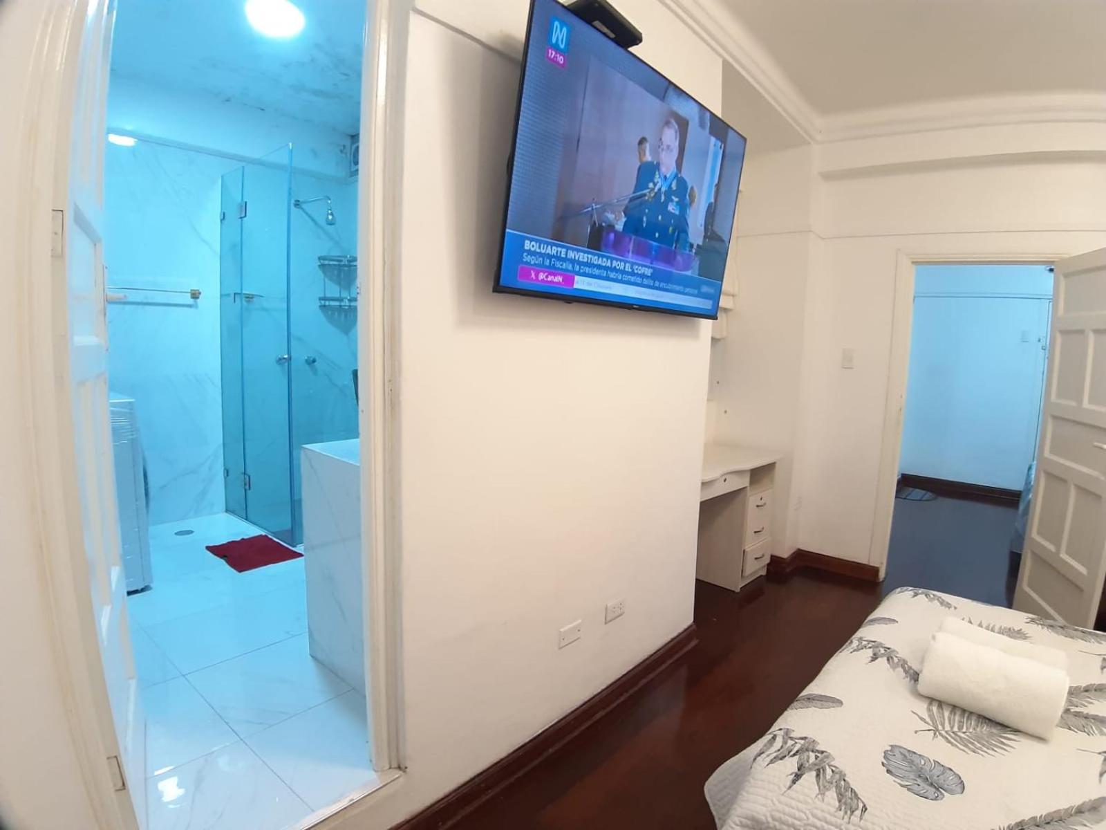 Apartamento Lindo - A 2 Cuadras De La Plaza De Armas Y Del Palacio De Gobierno Λίμα Εξωτερικό φωτογραφία