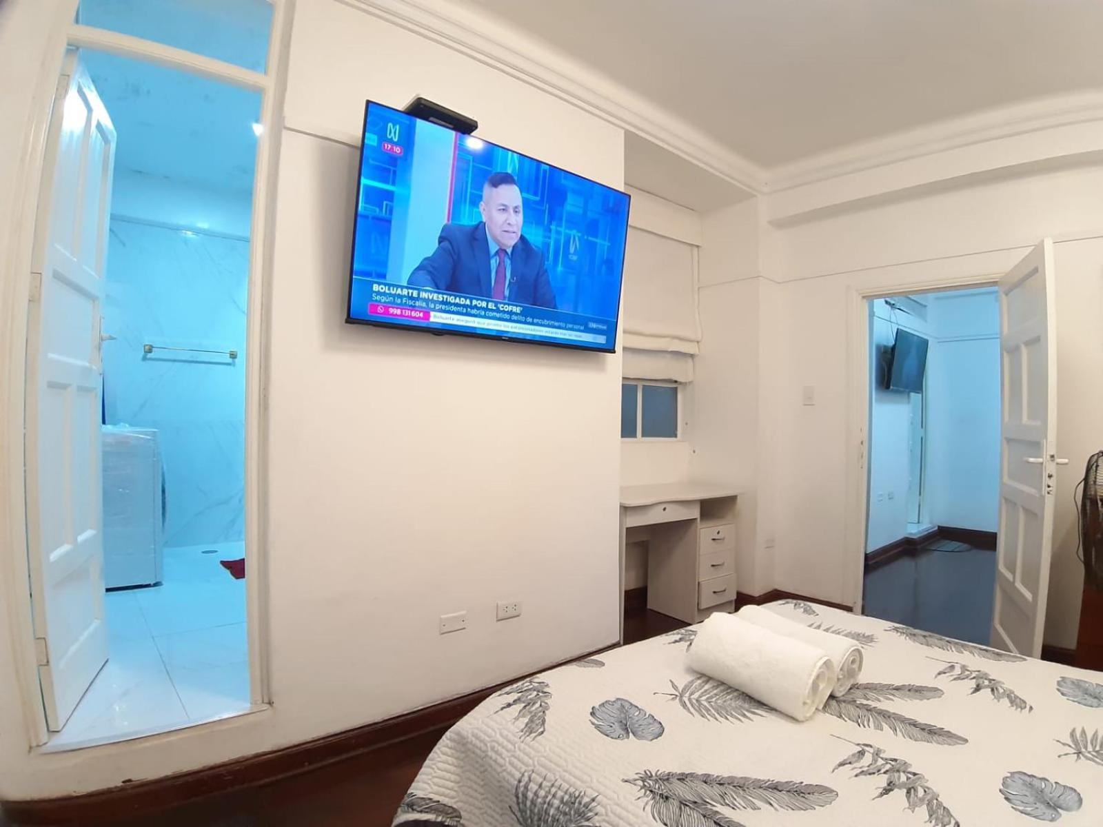 Apartamento Lindo - A 2 Cuadras De La Plaza De Armas Y Del Palacio De Gobierno Λίμα Εξωτερικό φωτογραφία